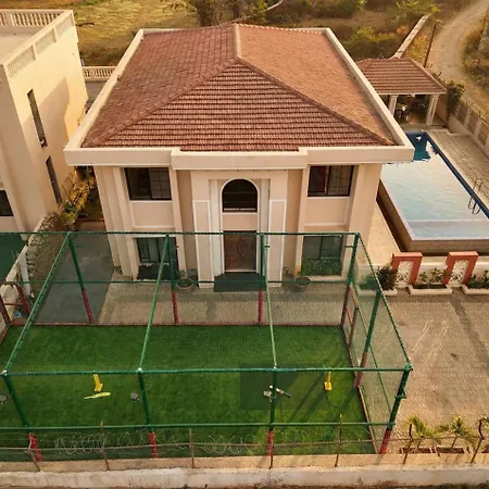 Luxurious Harmony Villa, Large Pool & Turf By 23 Villastay-3